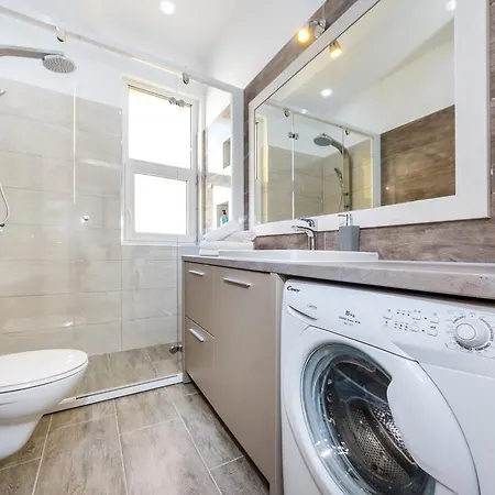 Harbour Lounge アパート