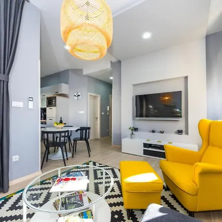 Апартаменти Harbour Lounge Задар