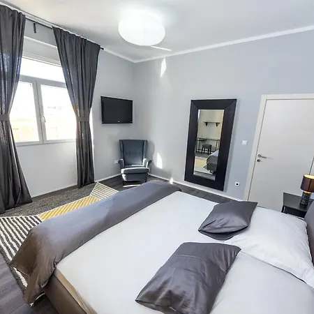 Harbour Lounge 자다르